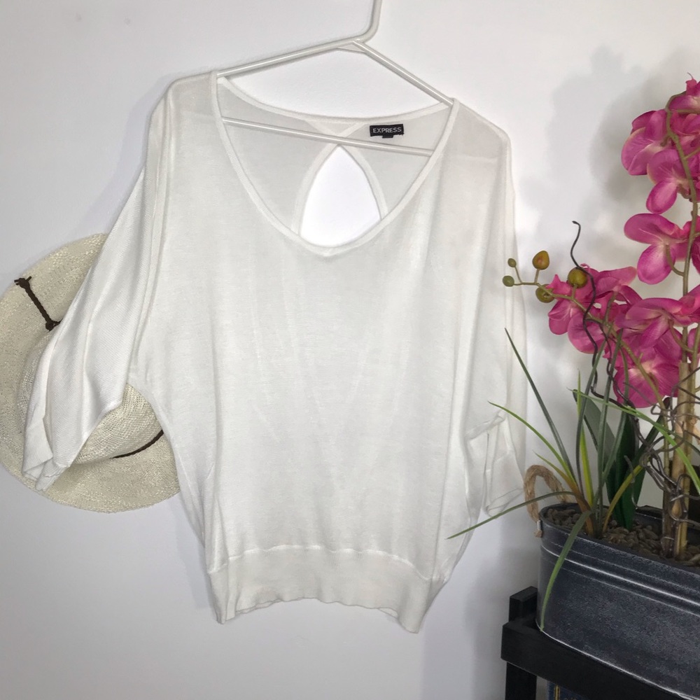 ✨Cute top for brunch✨